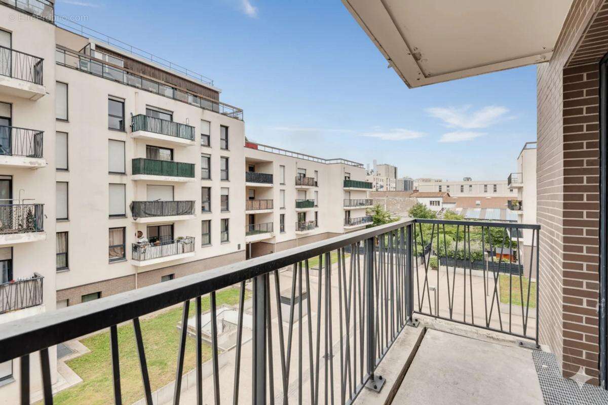 Appartement à AUBERVILLIERS