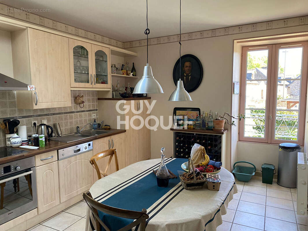 Maison à LA VICOMTE-SUR-RANCE