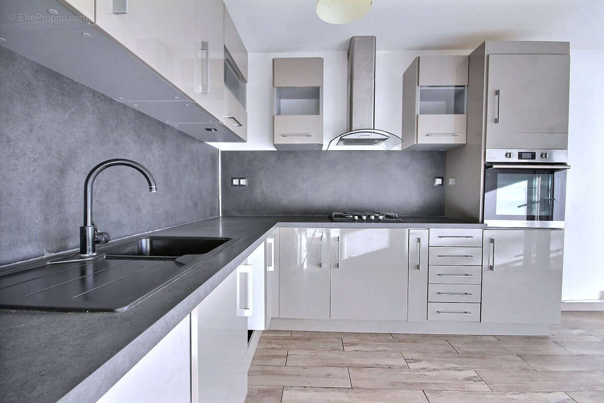 Appartement à MARSEILLE-10E