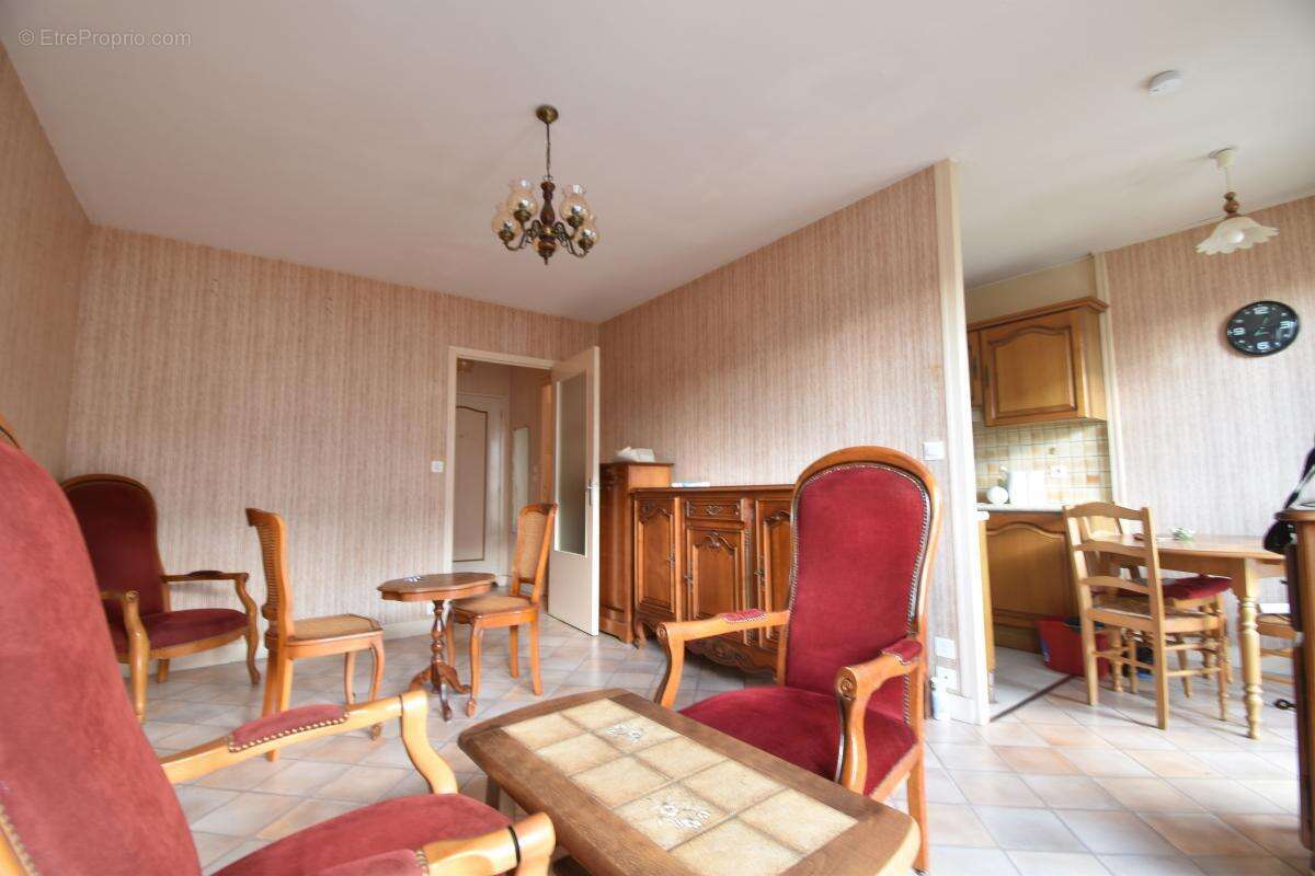 Appartement à COSNE-COURS-SUR-LOIRE