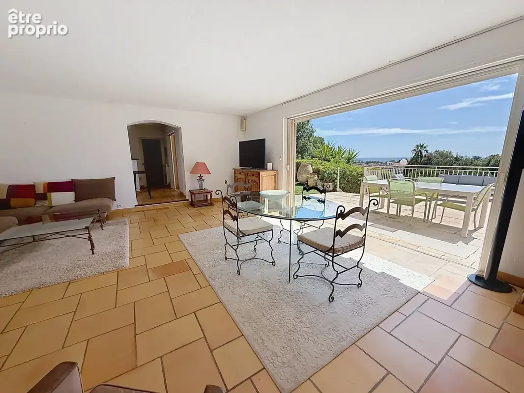 Cagnes-sur-mer - villa familiale au calme avec vue mer - photo 4