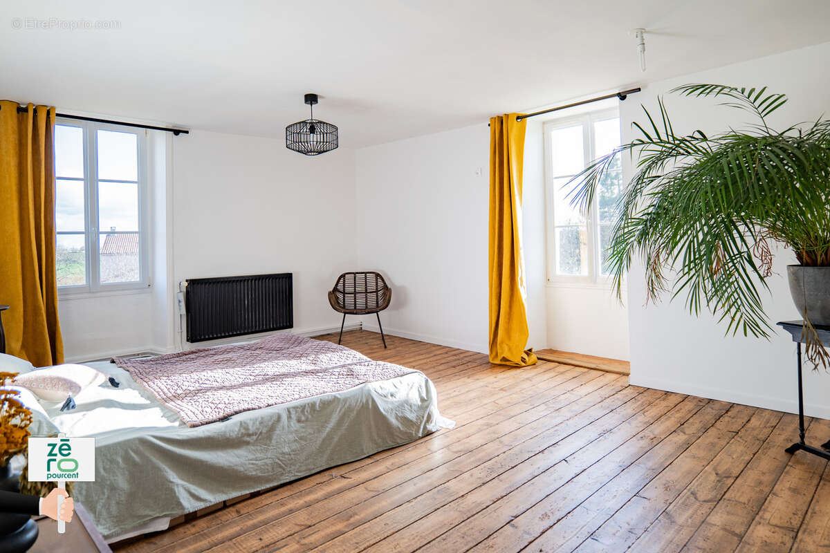 Maison à MARSAIS-SAINTE-RADEGONDE