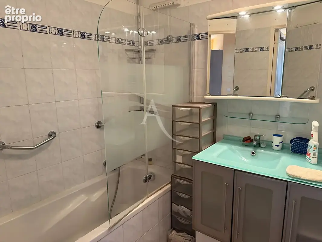 Appartement La Crau 3 pièce(s) 68 m2 + parking privatif - photo 6