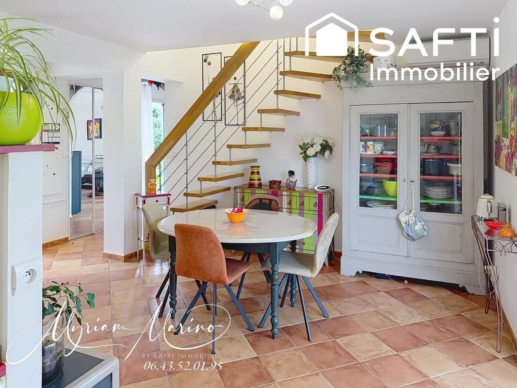 Photo 3 - Maison à FREJUS