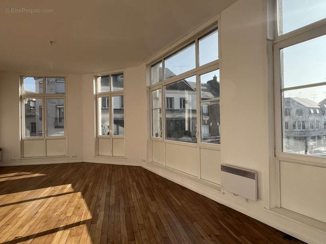 Appartement à CHAUNY