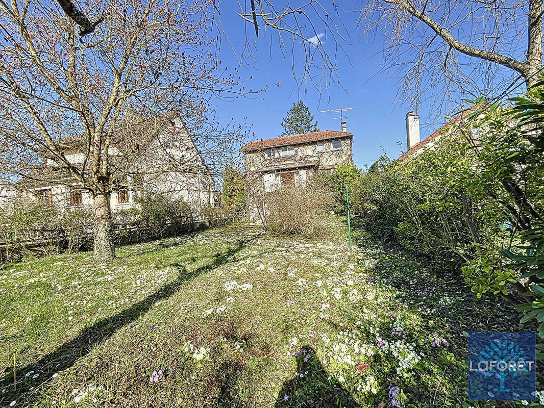 Maison à VIGNEUX-SUR-SEINE
