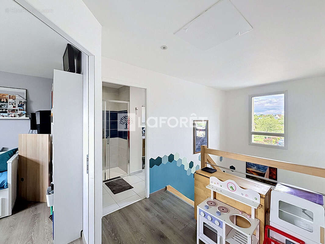 Maison de plain-pied centre Saint Georges Des Groseillers 130 m2 - photo 11