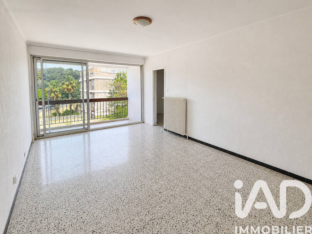 Photo 1 - Appartement à NIMES