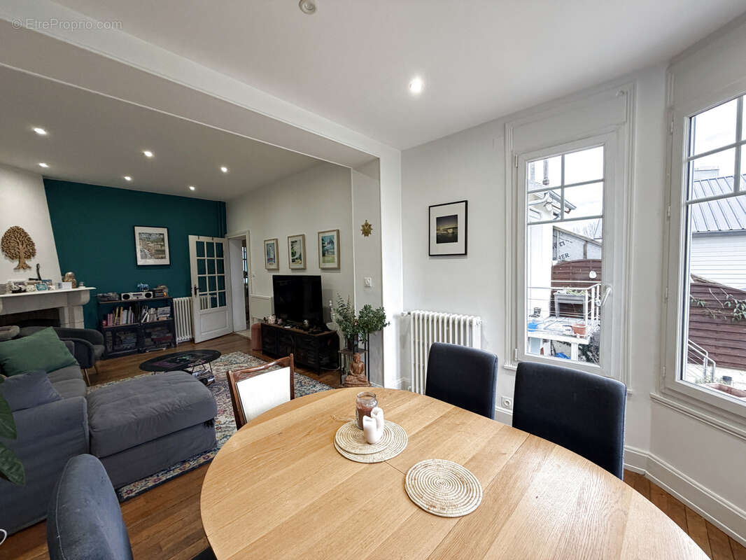 Maison à BELLERIVE-SUR-ALLIER