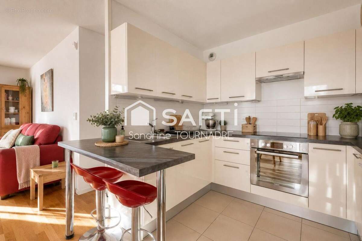 Appartement 66 m² à Bordeaux  - photo 2