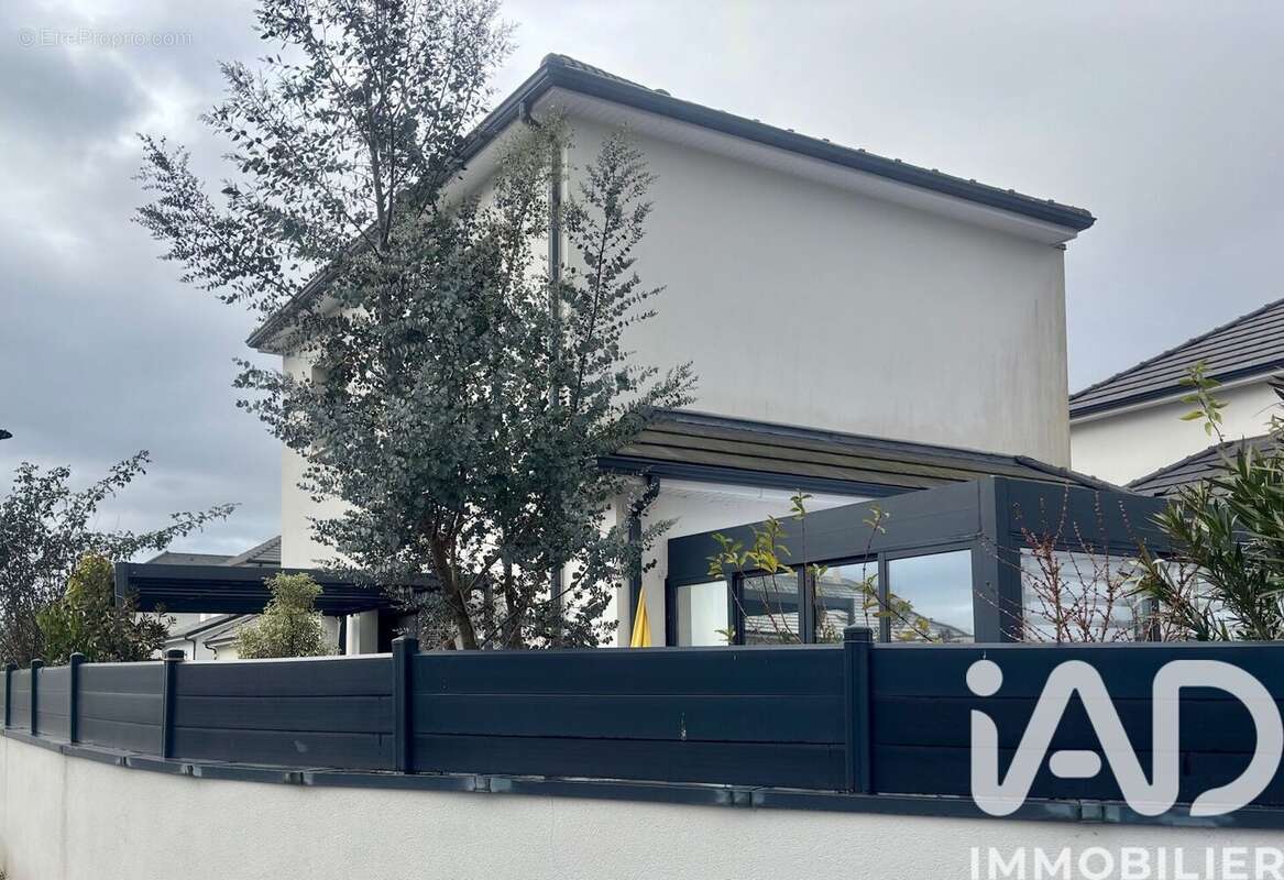 Photo 3 - Maison à SAUVAGNON