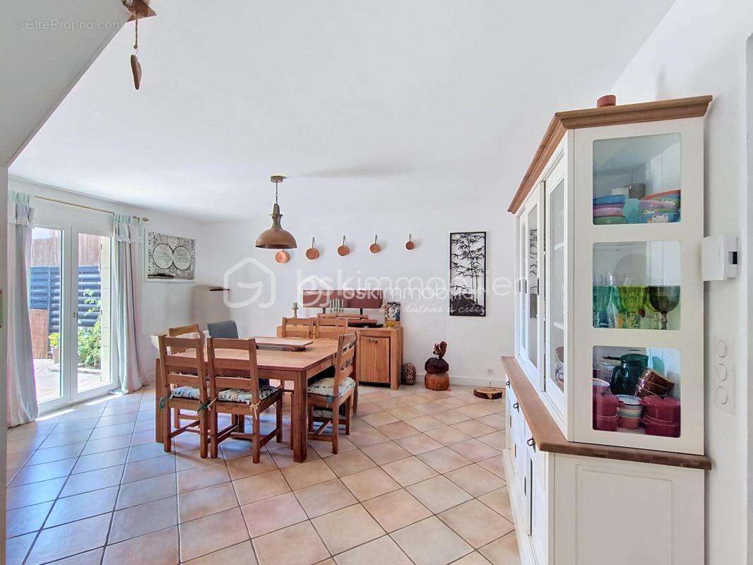 BOIRARGUES – Une maison familiale où il fait bon vivre ! - photo 4