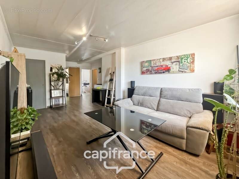 Appartement à LA FARLEDE