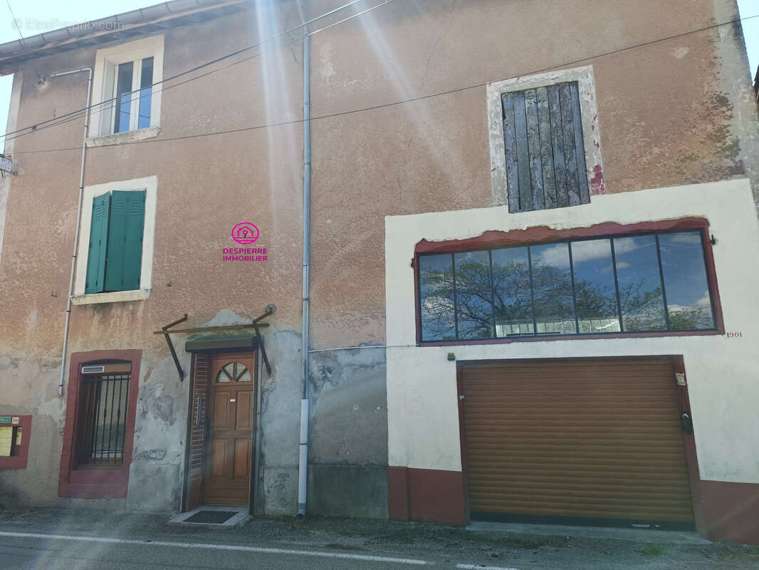 Maison à BEAUCROISSANT