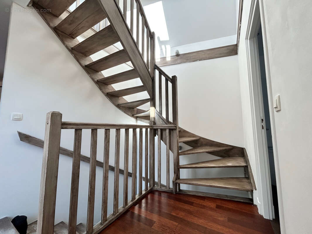 Lina (91) - maison de ville a vendre - triplex avec garages - photo 8