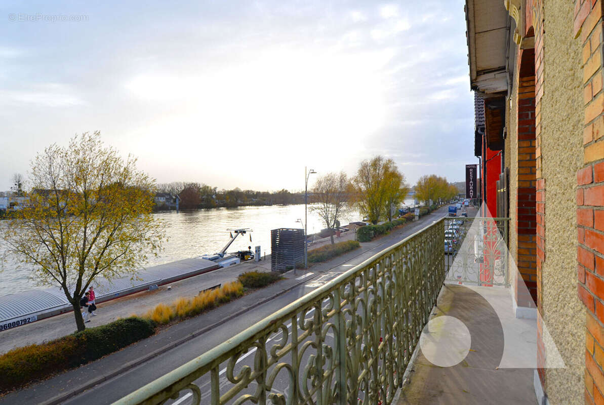 Commerce à CONFLANS-SAINTE-HONORINE