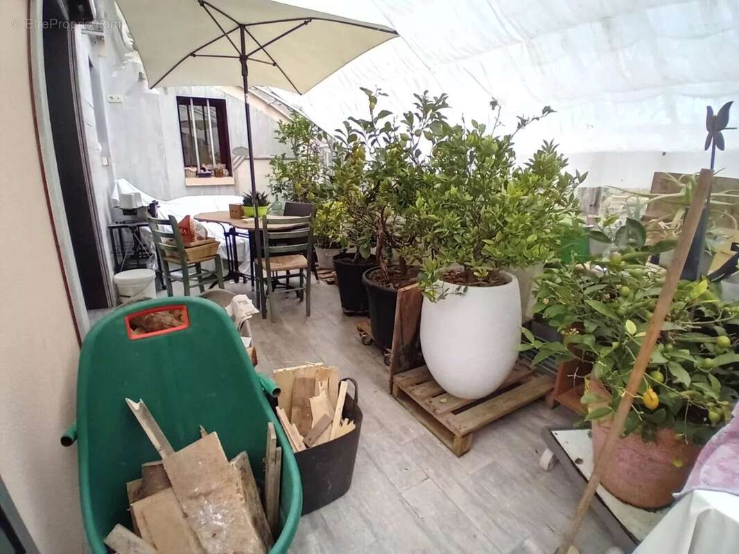 Maison à NUEIL-LES-AUBIERS