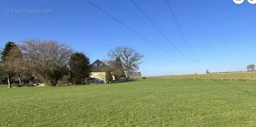 Terrain à SAINTE-MARGUERITE-SUR-DUCLAIR