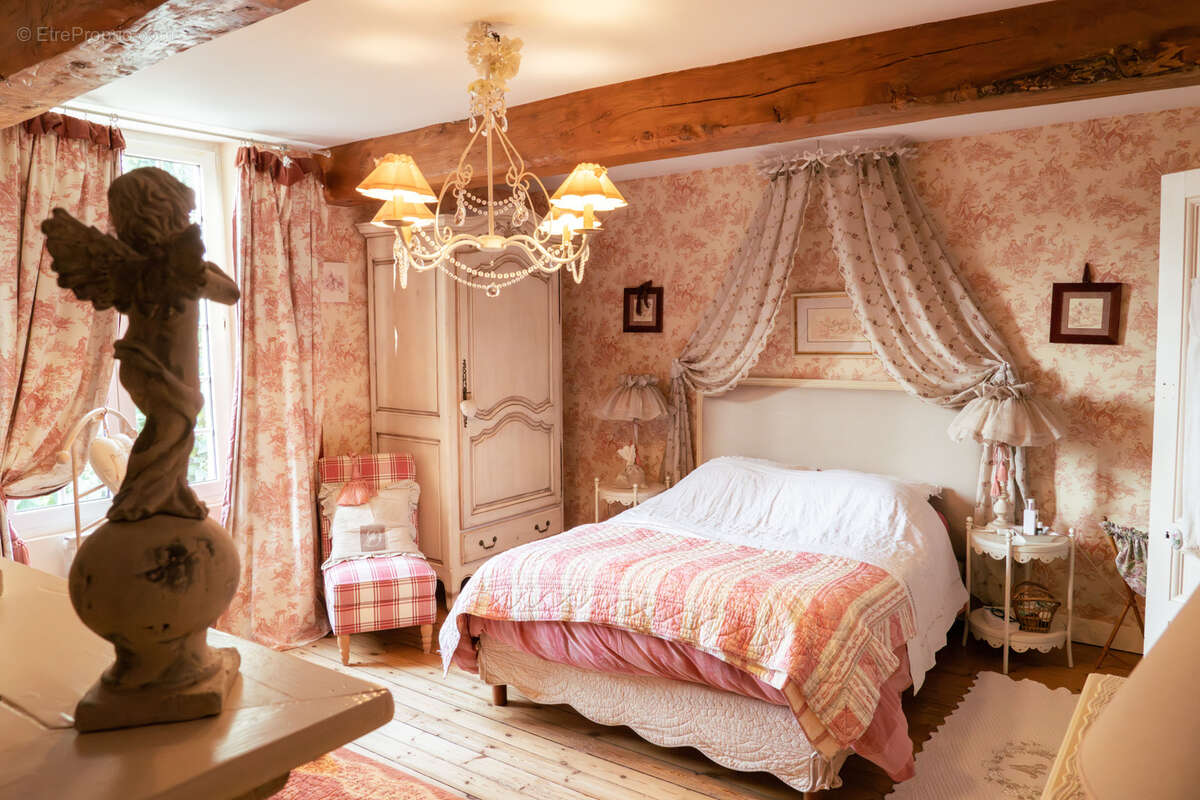 Maison à PERIERS-EN-AUGE