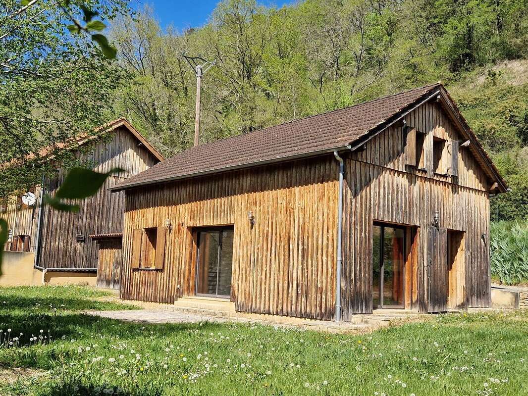 Façade - Maison à COUX-ET-BIGAROQUE