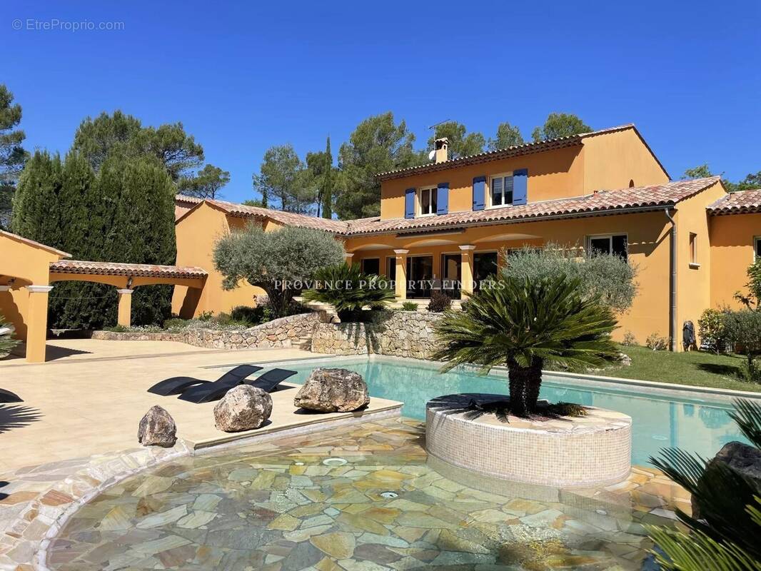 Maison à LORGUES