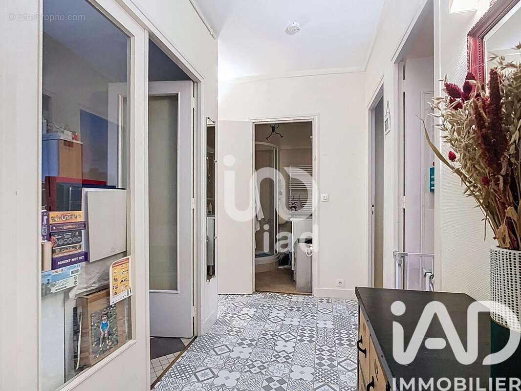 Photo 8 - Appartement à ASNIERES-SUR-SEINE