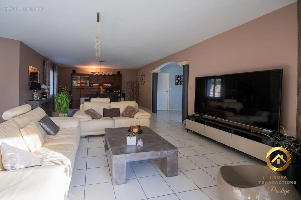 Maison à DENICE
