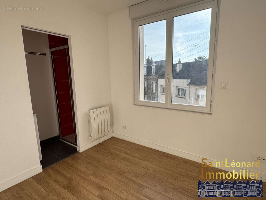 Appartement à FOUGERES