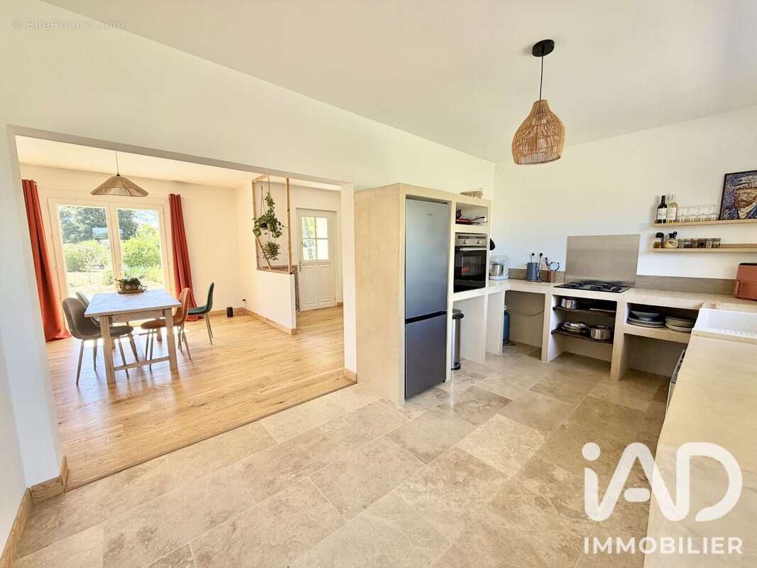 Maison 121 m² à Badens  - photo 7