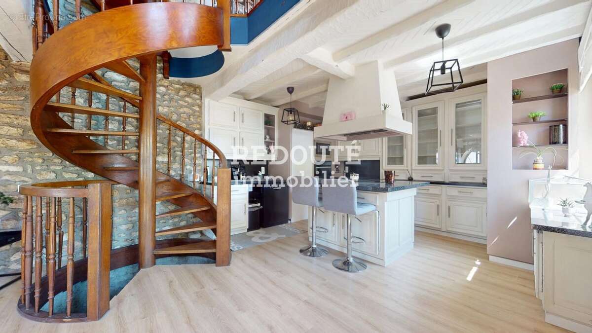 A vendre: saint-brice-courcelles – maison de caractere – 3 chambres - garage – jardin – terrasses - photo 4