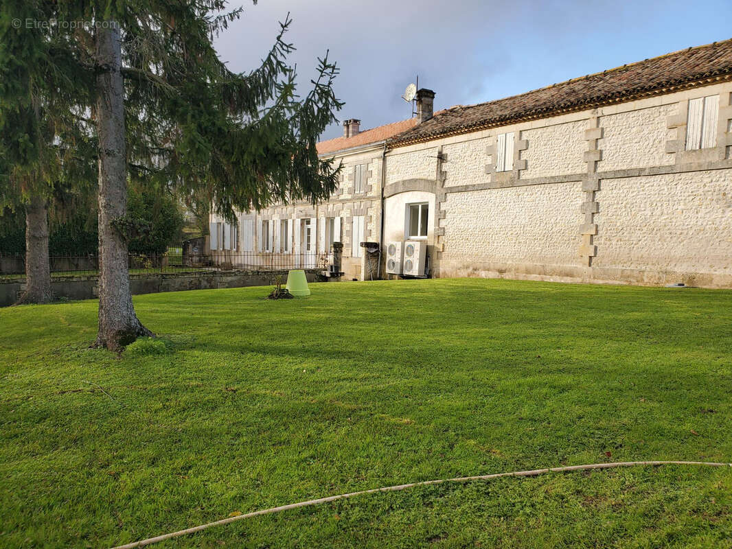 Maison à SEMOUSSAC