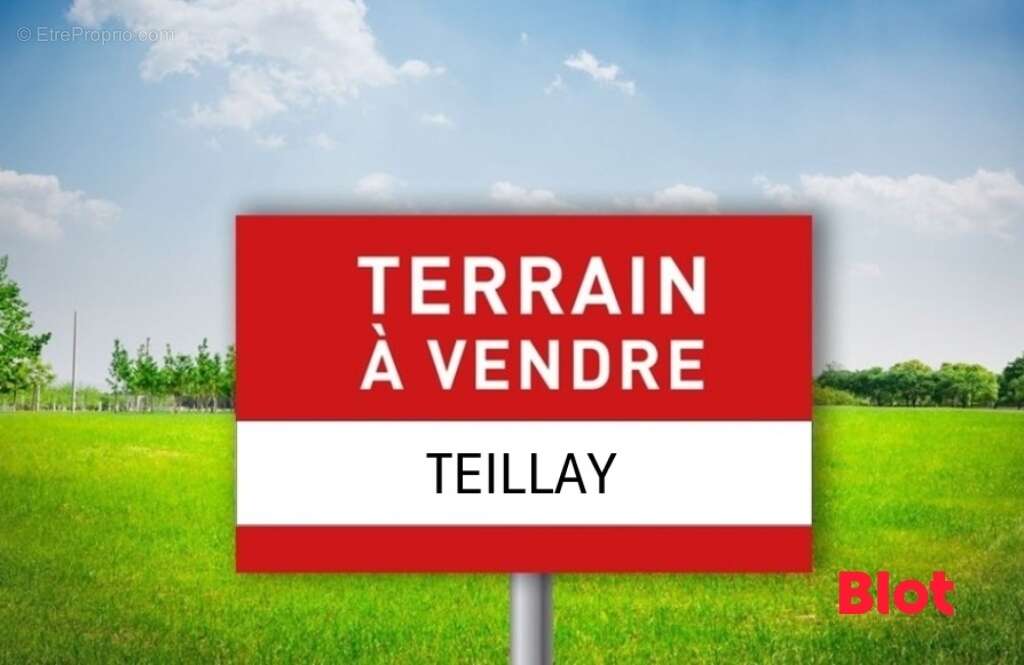 Terrain à ERCE-EN-LAMEE