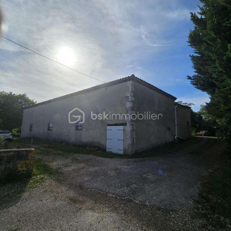 Maison à LA SAUVETAT