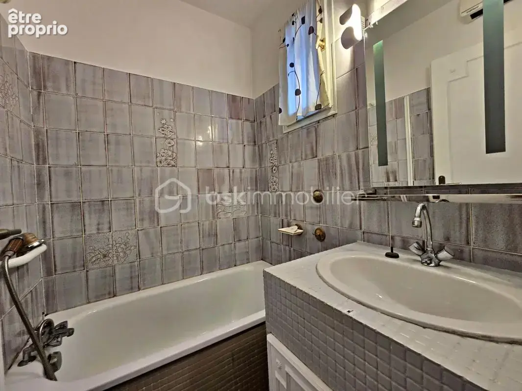 Exclusivité – Baisse de prix, à saisir ! Studio 28 m² vue mer, à deux pas du port et des commerces, au calme absolu - photo 12