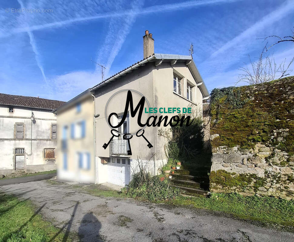 Maison à CHATEAUPONSAC