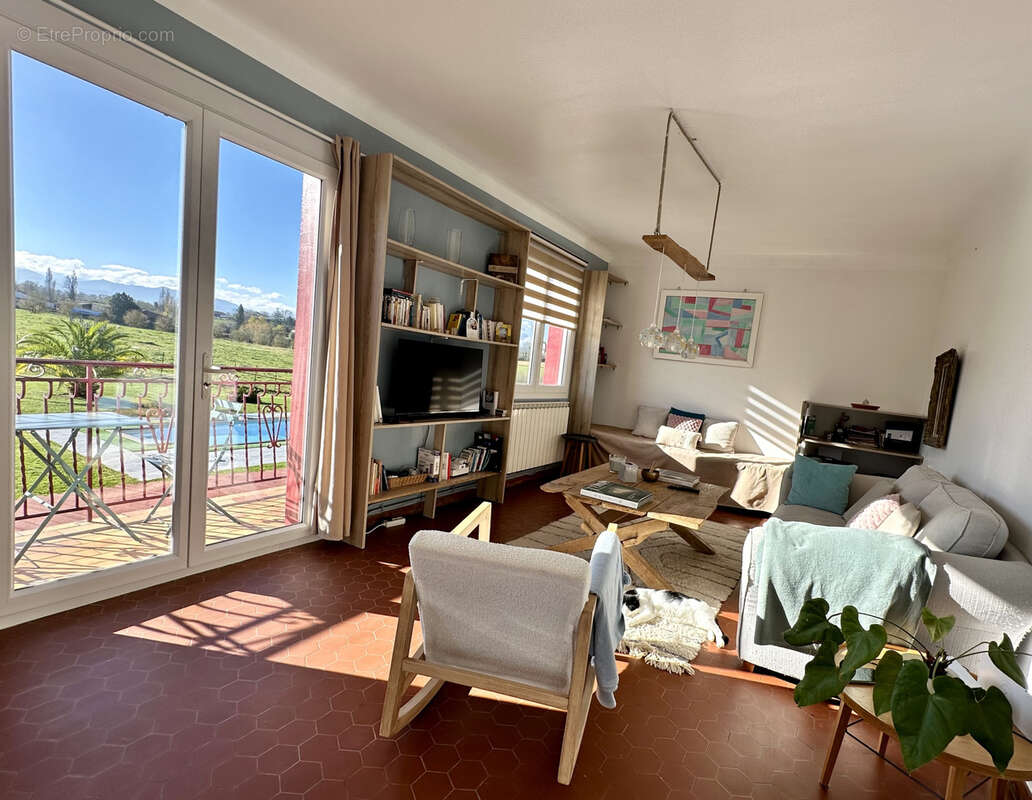 Maison à DOMEZAIN-BERRAUTE