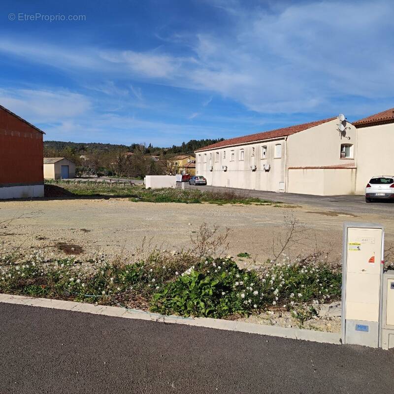 Terrain à PORTEL-DES-CORBIERES