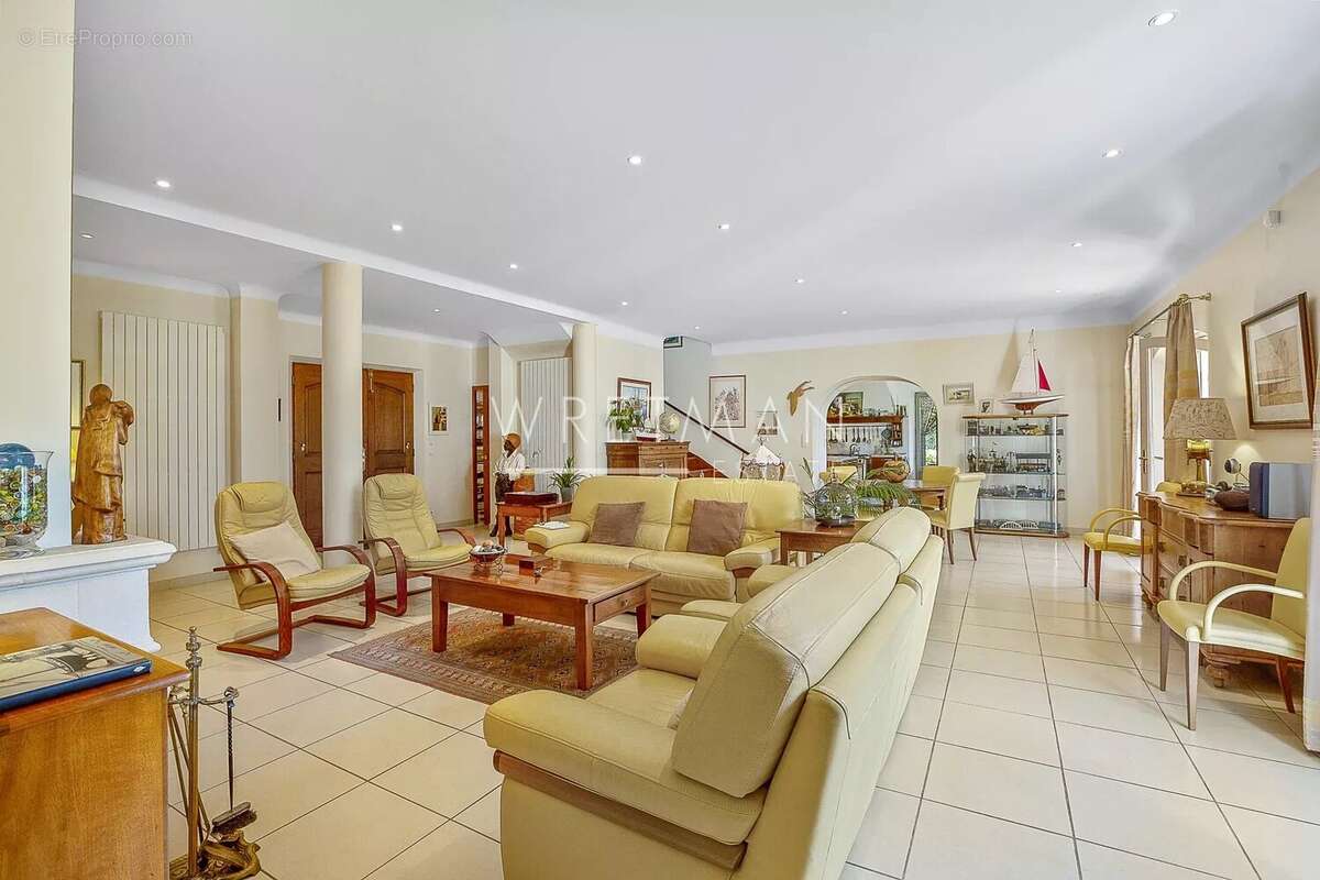 Maison à DRAGUIGNAN