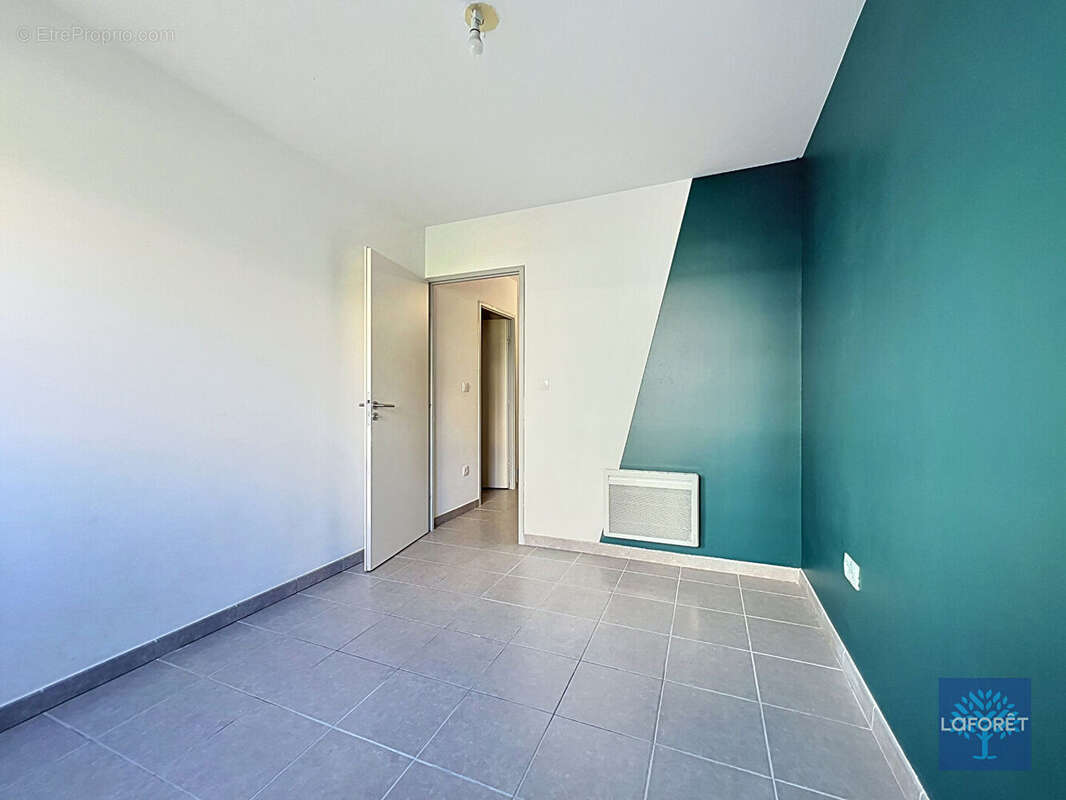 EXCLUSIVITÉ - Type 3 en Duplex - avec grande terrasse de 26 m² + parking en sous-sol - photo 9