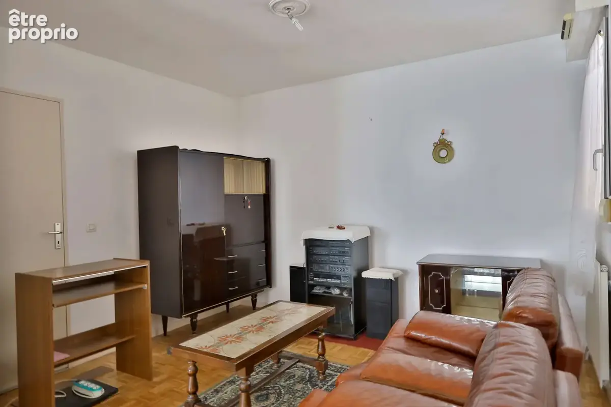 Appartement type T3 - 76,56 m2 habitables (loi carrez) - BALCON - GARAGE. - photo 4
