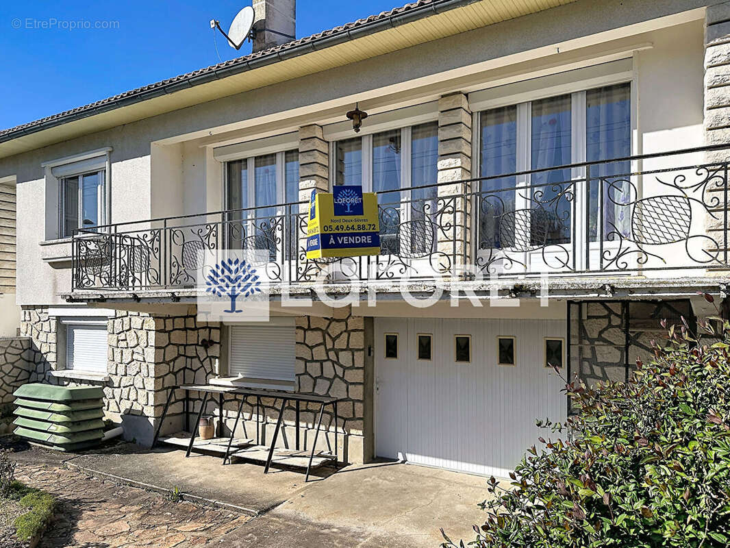Maison à LOUIN