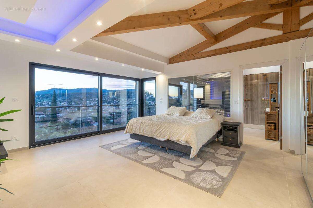 Maison à PLAN-DE-CUQUES