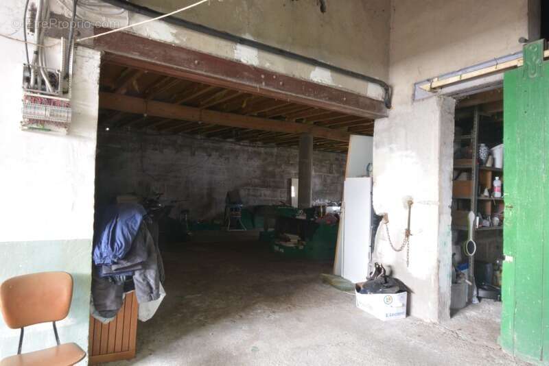 Maison à LES EGLISOTTES-ET-CHALAURES