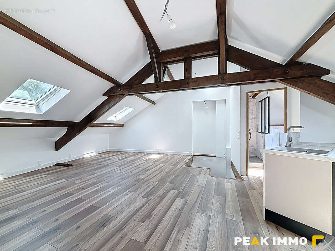 Appartement à AIX-LES-BAINS