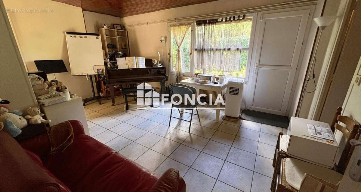 Maison avec jardin – Résidence de Tourvoie, limite Antony - photo 5