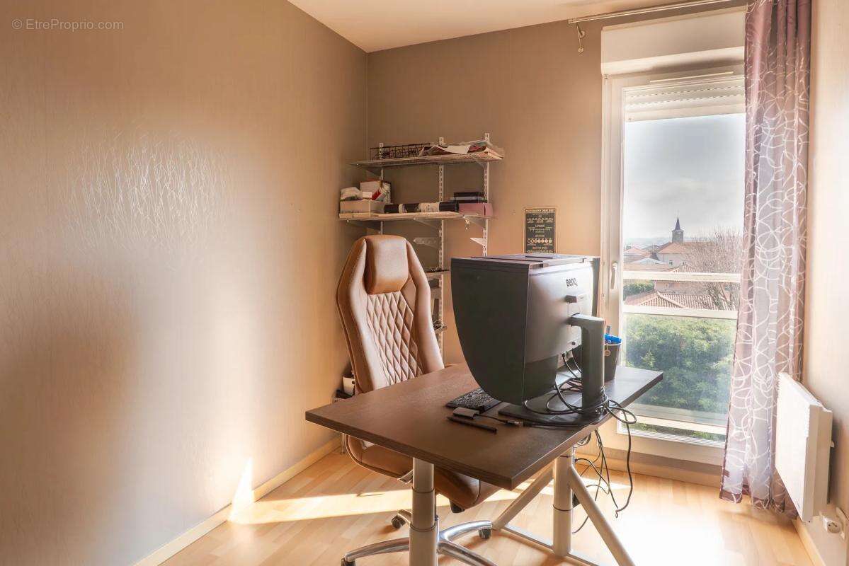 Appartement à VALENCIN