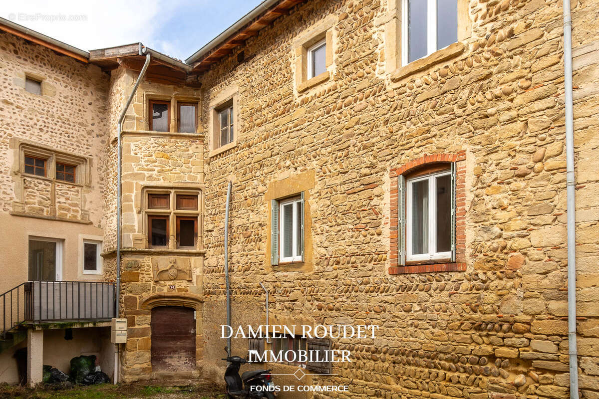 Appartement à COUR-ET-BUIS
