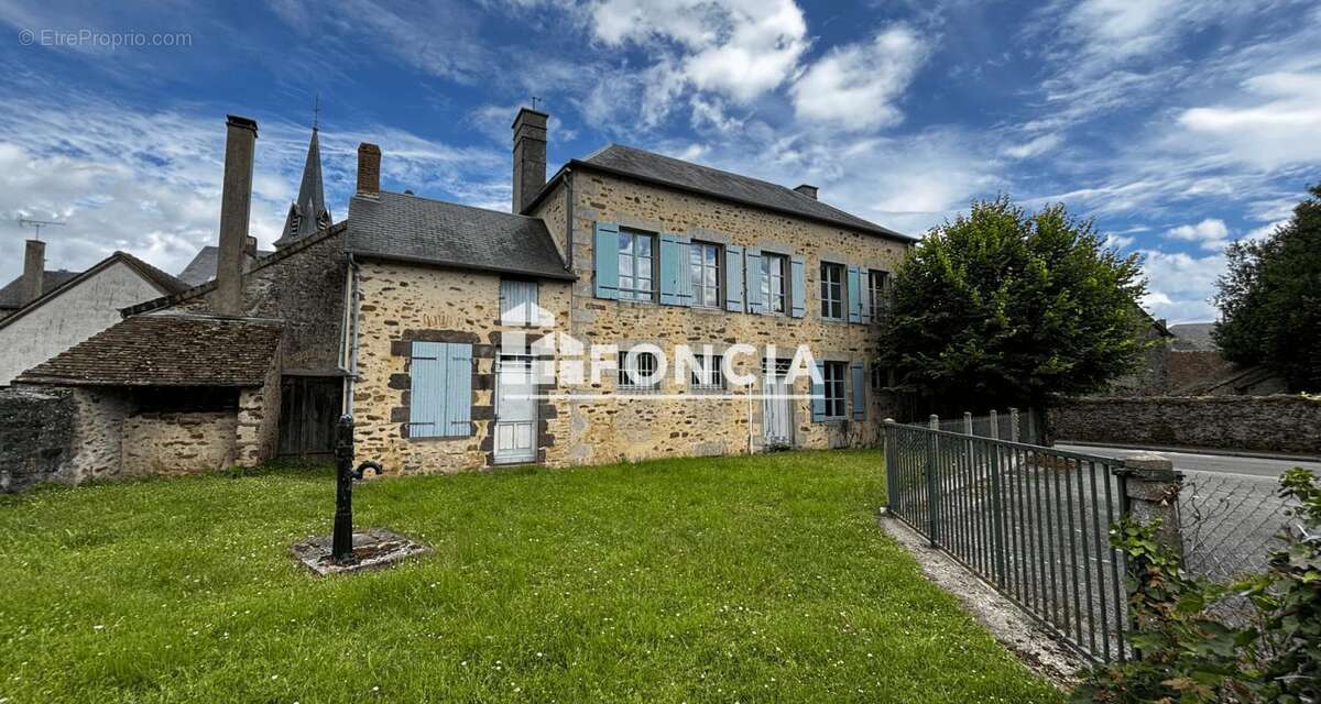 Ancien presbytère à réhabiliter ! - photo 2