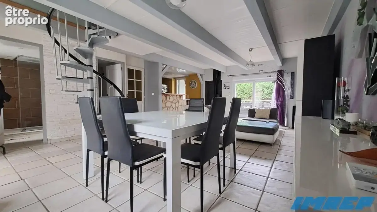 Maison 6 pièces 168 m² à vendre à Marseille-9e (13009) - photo 6