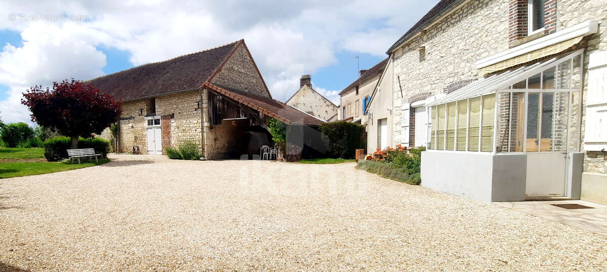 Maison à CHAMPLAY